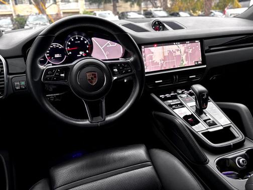 2021 Porsche Cayenne Base