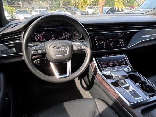 2020 Audi Q8 55 Premium