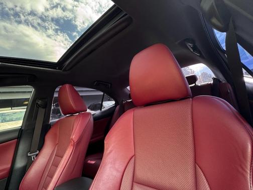2019 Lexus IS 300 Base