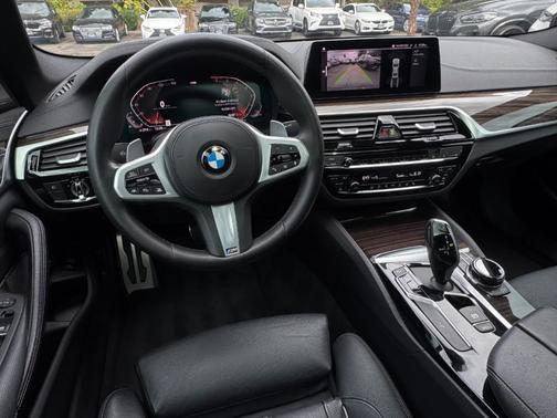 2020 BMW 540 i