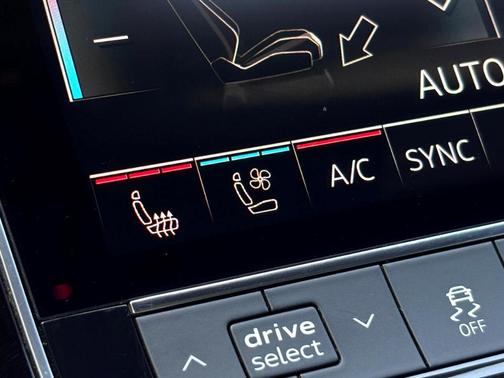 2021 Audi Q7 55 Premium Plus