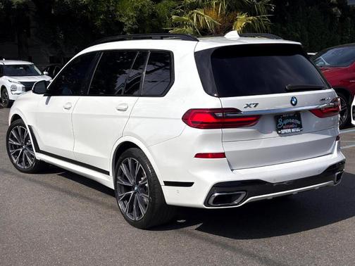2022 BMW X7 xDrive40i