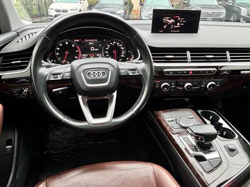 2017 Audi Q7 3.0T Premium