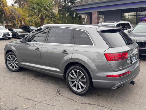2017 Audi Q7 3.0T Premium