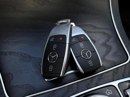2020 Mercedes-Benz C-Class C 300