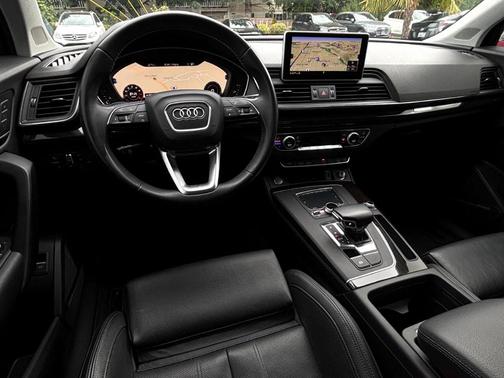 2018 Audi Q5 2.0T Premium Plus
