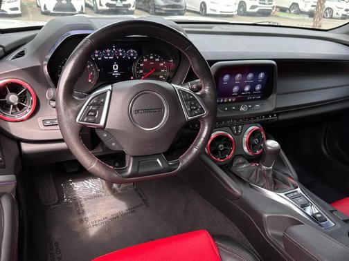 Summit White 2021 Chevrolet Camaro 3LT