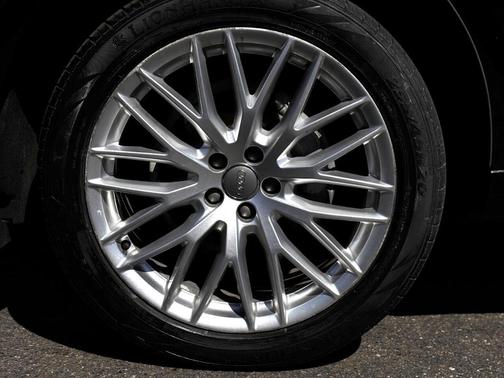 2017 Audi Q5 2.0T Premium Plus