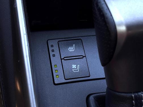 2016 Lexus IS 350 Base
