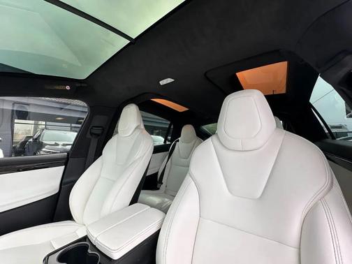 Black 2018 Tesla Model X P100D