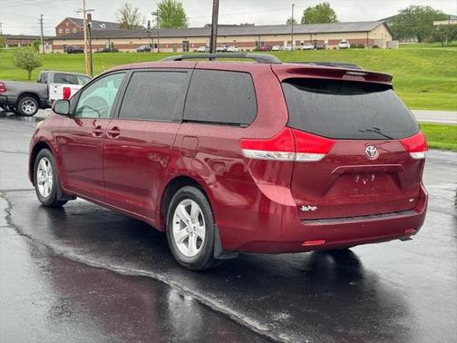 2014 Toyota Sienna LE