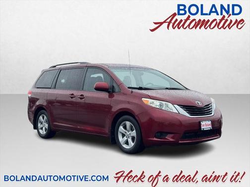 2014 Toyota Sienna LE