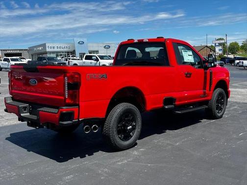 2025 Ford F-350 XLT