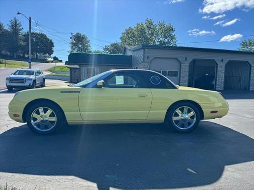 2002 Ford Thunderbird Deluxe