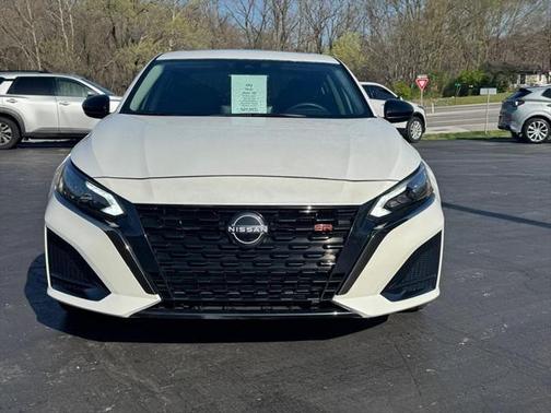 2024 Nissan Altima SR Intelligent AWD