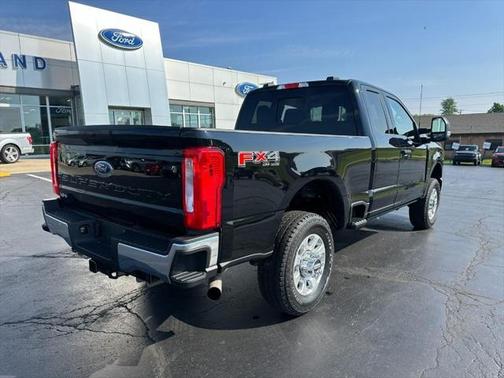 2024 Ford F-350 XLT
