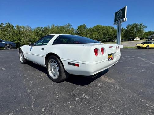 1992 Chevrolet Corvette Base