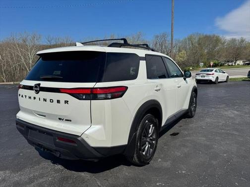 2024 Nissan Pathfinder SV 4WD