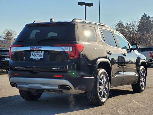 2023 GMC Acadia AWD SLT