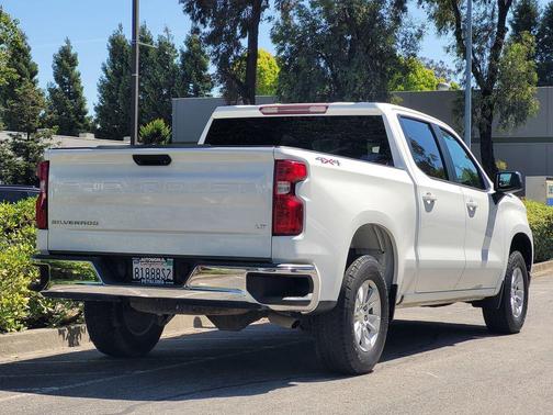 Summit White 2019 Chevrolet Silverado 1500 LT