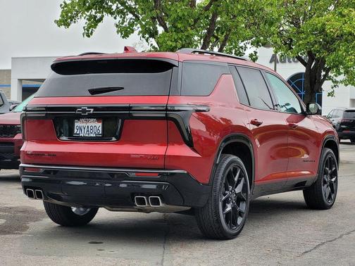 2024 Chevrolet Traverse RS
