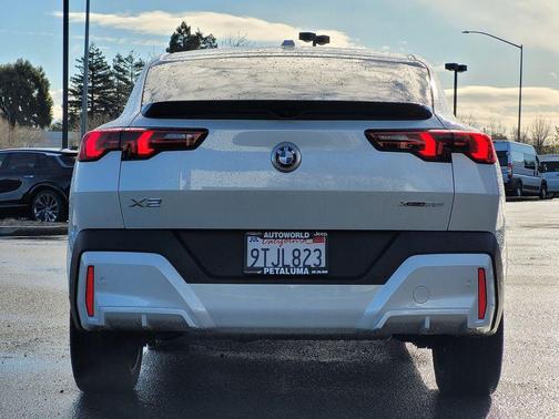 2025 BMW X2 xDrive28i