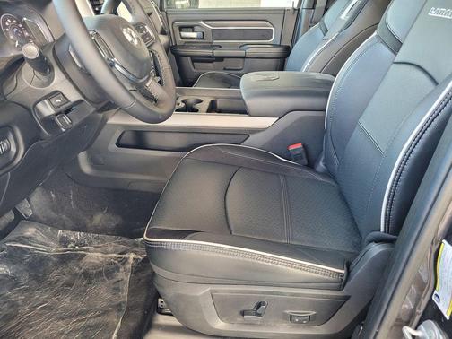 2025 RAM 2500 Laramie Crew Cab 4x4 6'4' Box