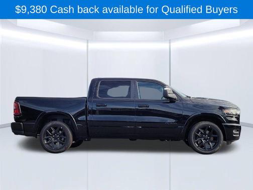 Diamond Black Crystal Pearlcoat 2026 RAM 1500 Laramie
