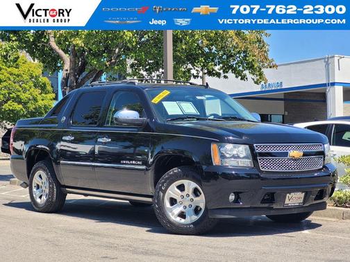 Black 2013 Chevrolet Avalanche LTZ