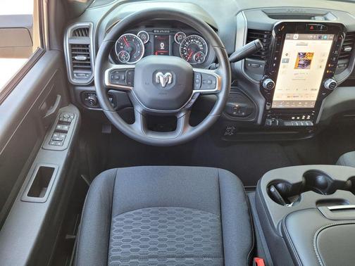 2025 RAM 2500 Tradesman Crew Cab 4x4 6'4' Box