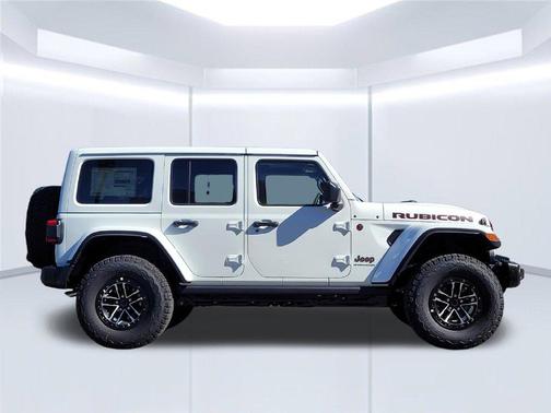 White 2027 Jeep Wrangler Rubicon