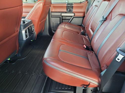 2022 Ford F-350 Platinum