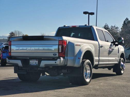 2022 Ford F-350 Platinum