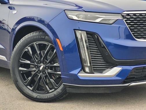 2024 Cadillac XT6 Premium Luxury FWD