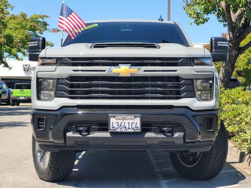 Slate Gray Metallic 2025 Chevrolet Silverado 2500 Custom