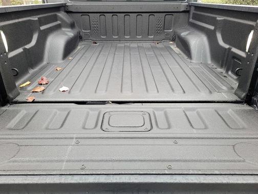 Black Clearcoat 2022 Jeep Gladiator Mojave 4x4