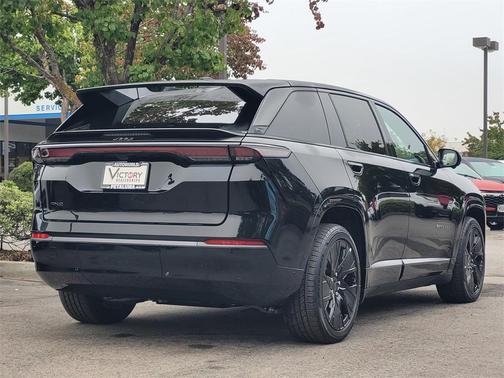 2025 Jeep Wagoneer S Launch Edition