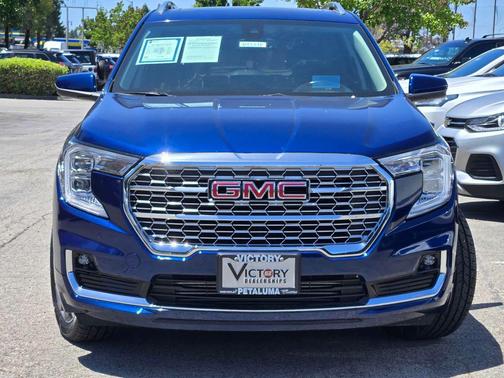 Marine Metallic 2022 GMC Terrain Denali