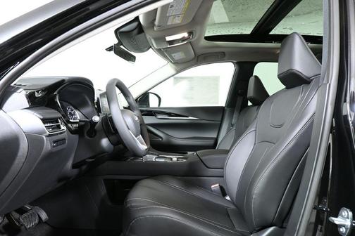 2025 INFINITI QX60 Pure