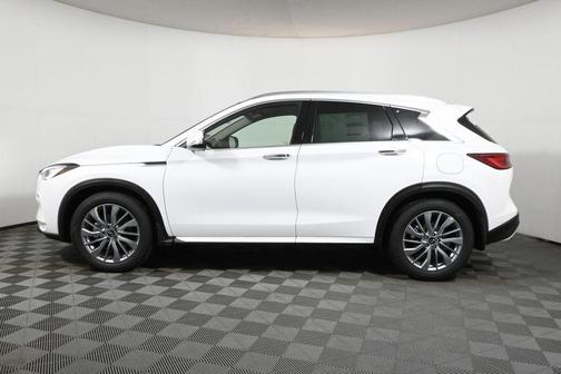 2025 INFINITI QX50 Luxe