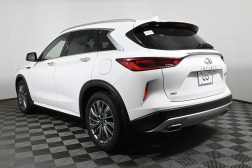 2025 INFINITI QX50 Luxe