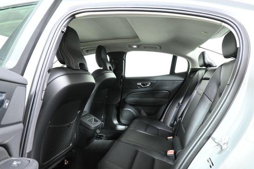 2025 Volvo S60 B5 Core