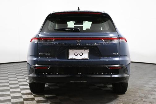 2025 Toyota Crown Signia XLE