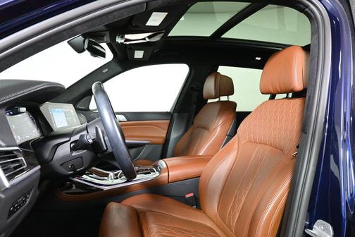2021 BMW X7 M50i