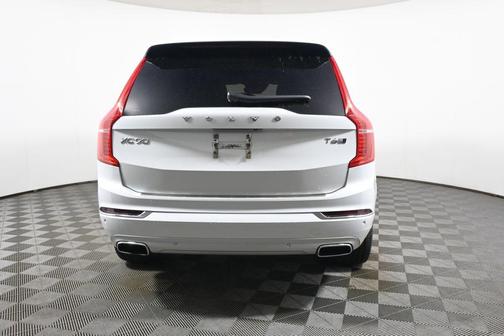 Crystal White Pearl Metallic 2019 Volvo XC90 T6 Inscription