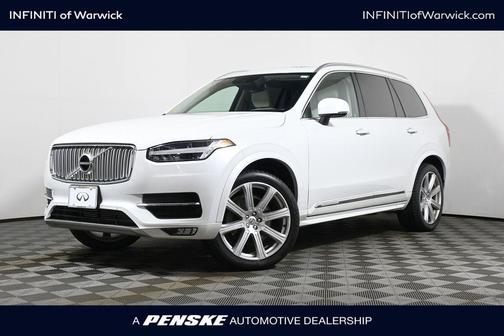 Crystal White Pearl Metallic 2019 Volvo XC90 T6 Inscription