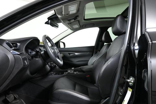 2024 INFINITI QX50 Luxe