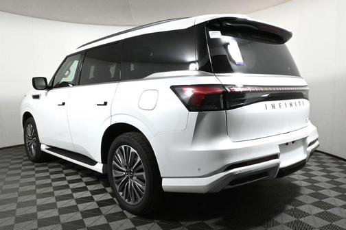 2025 INFINITI QX80 Luxe