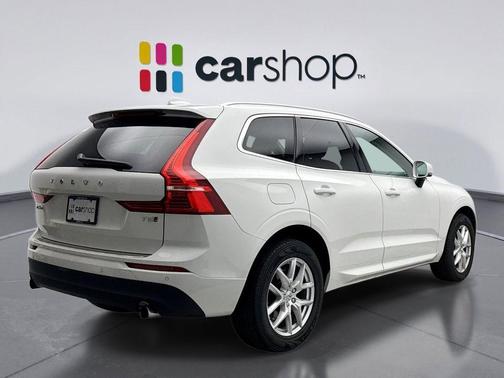 2021 Volvo XC60 T5 Momentum