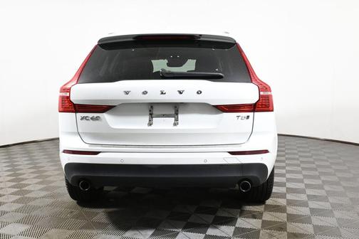 2021 Volvo XC60 T5 Momentum